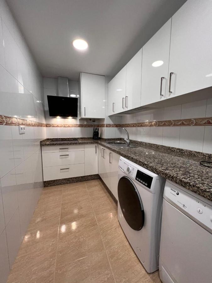 Torremolinos Centro - Beautiful , Newly Renovated 2 Bedroom Apartment Eksteriør billede