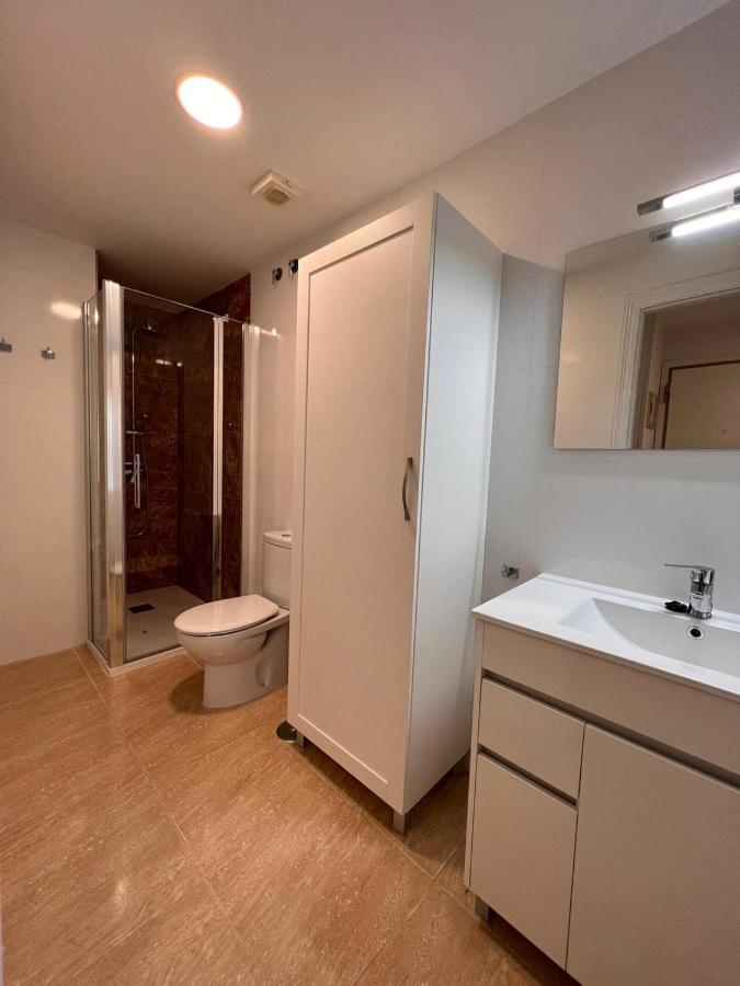 Torremolinos Centro - Beautiful , Newly Renovated 2 Bedroom Apartment Eksteriør billede